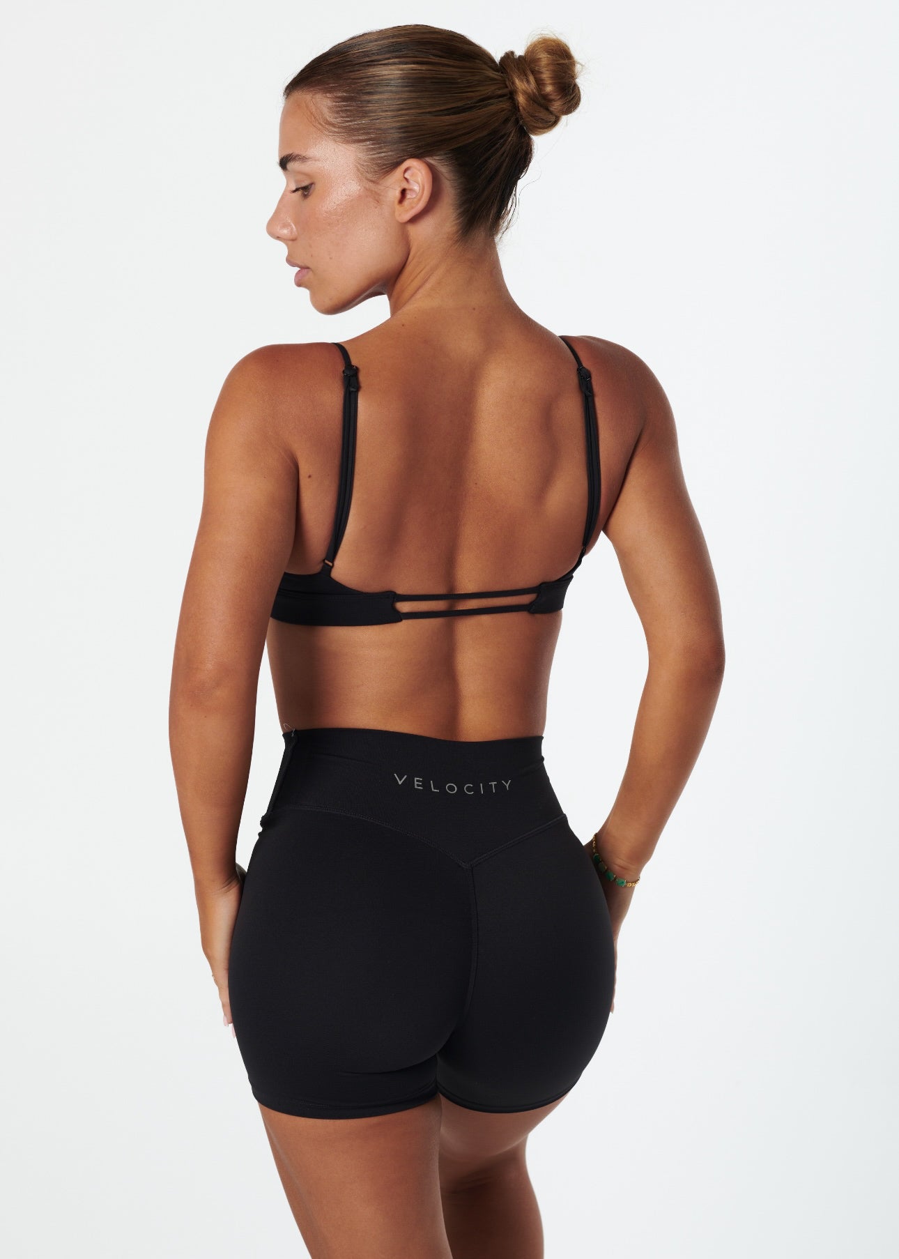 SERENE TRIANGLE BRA - BLACK