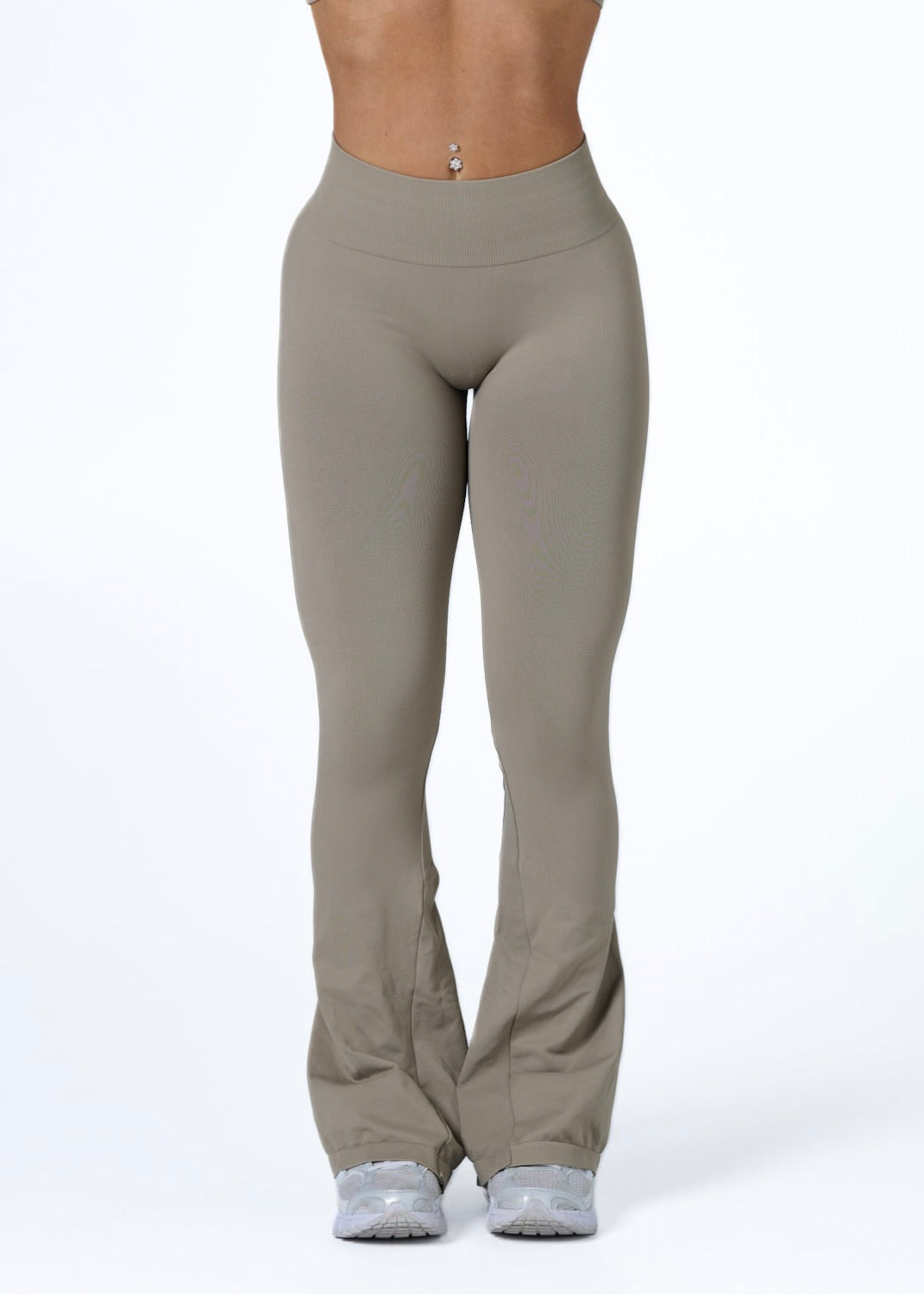 SIGNATURE SCRUNCH FLARES - OAT