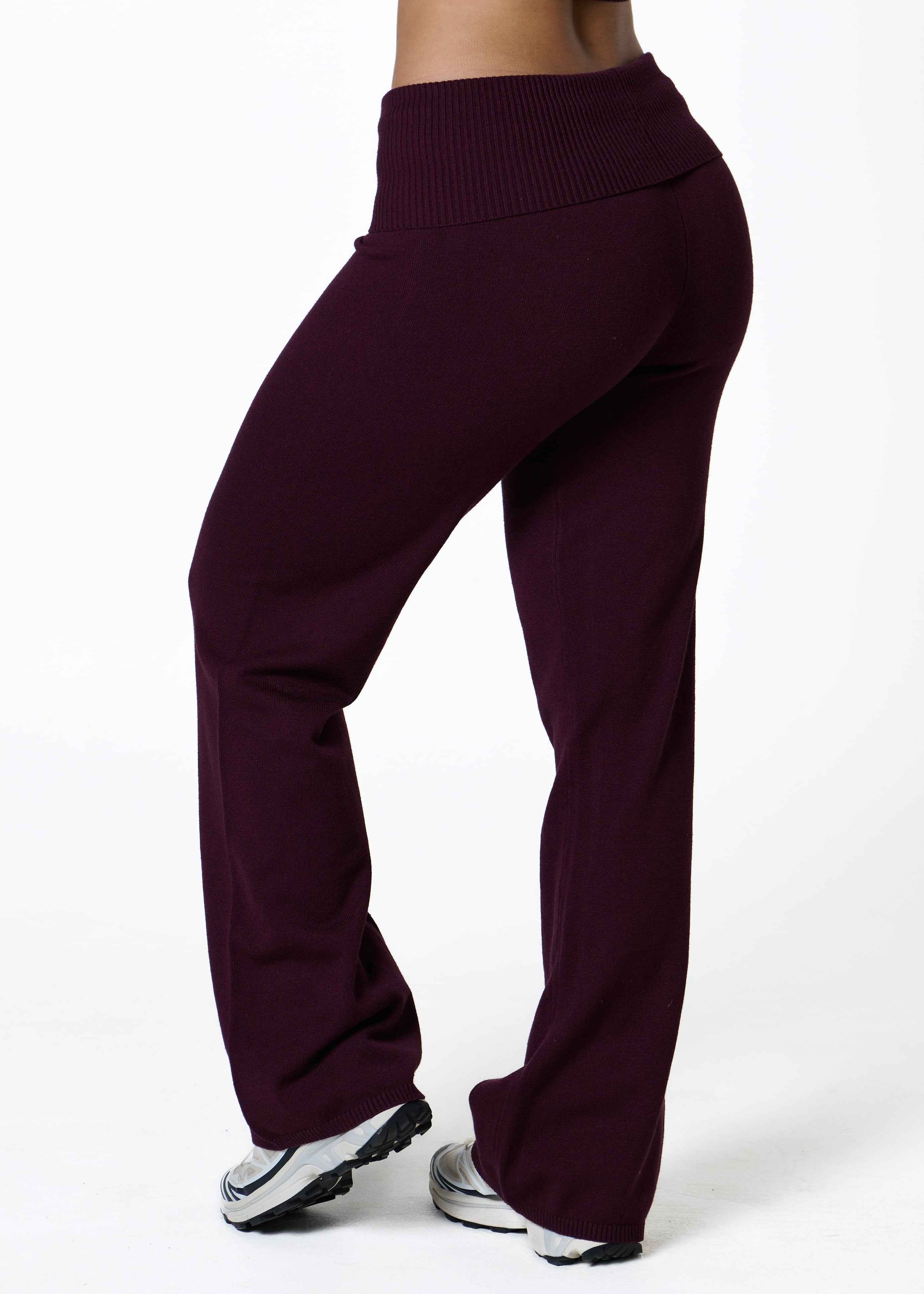 OFF DUTY FLARES  - PLUM