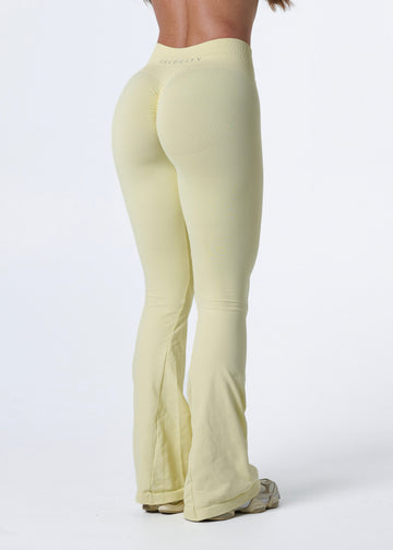 SIGNATURE SCRUNCH FLARES - GLAZE