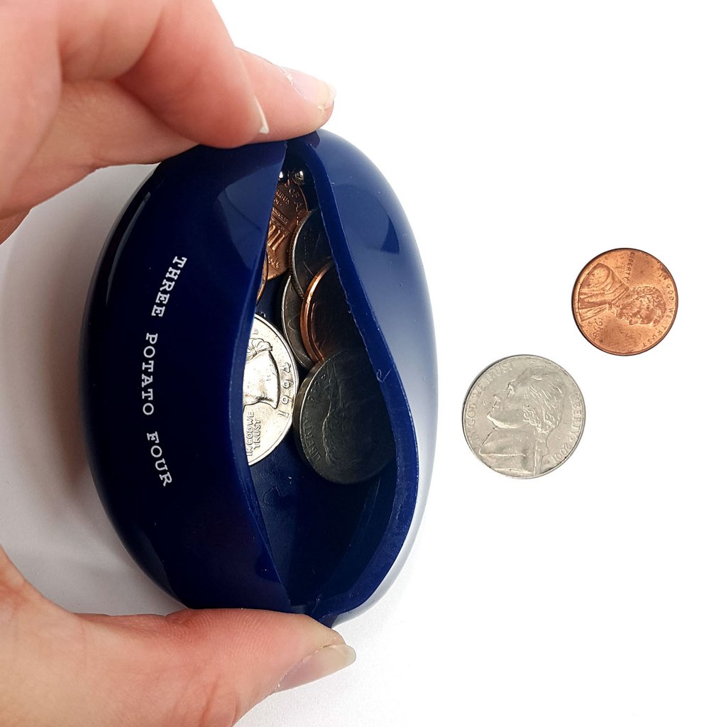 3P4 X Peanuts? - Snoopy Doghouse Coin Pouch