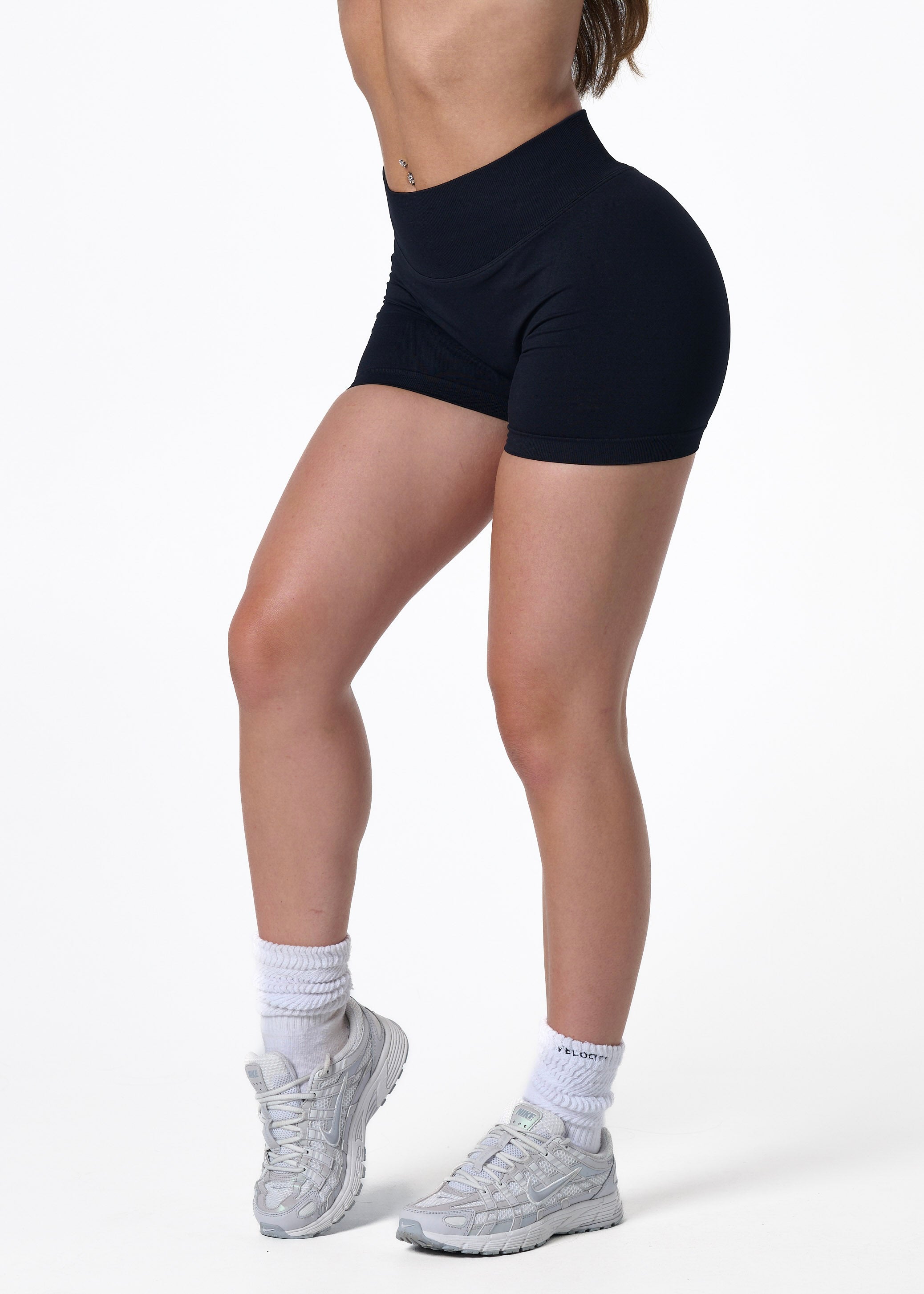 SCULPT SHORTS - LIQUORICE