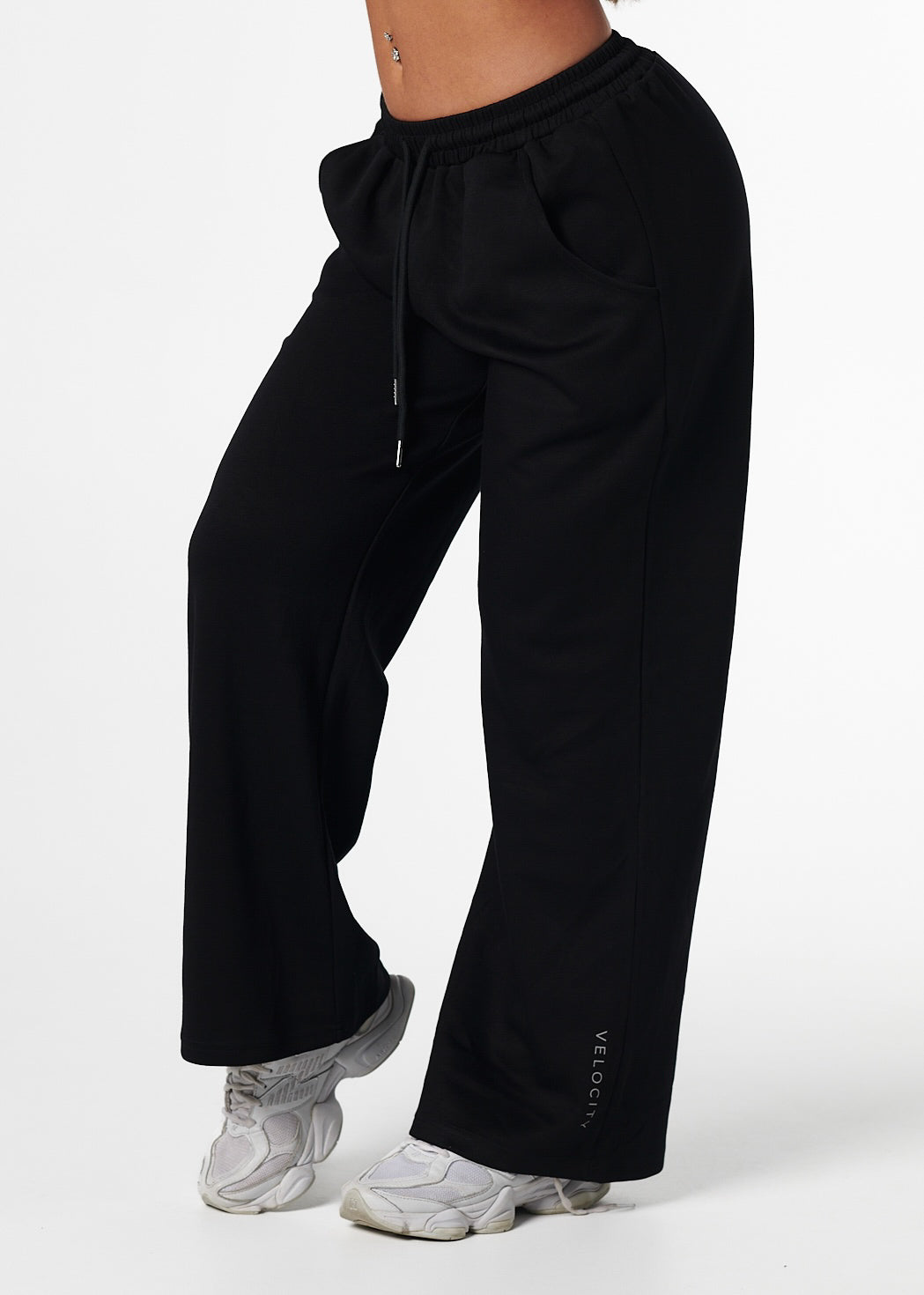 LOUNGE SWEATPANTS - BLACK