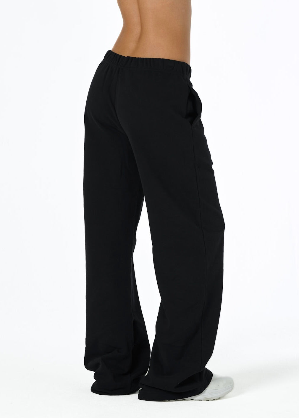 COMFORT TRACK PANTS - BLACK