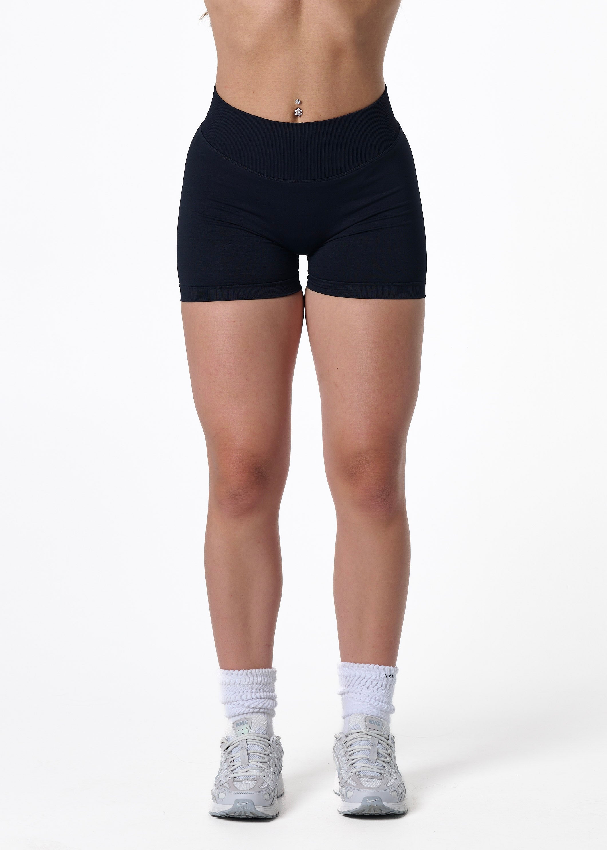 SCULPT SHORTS - LIQUORICE