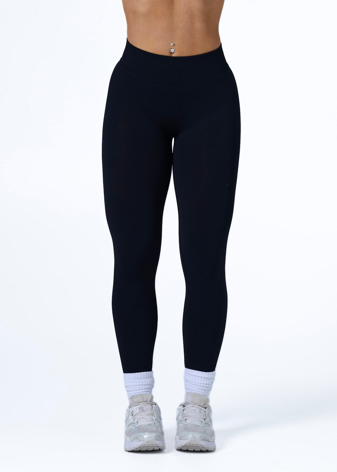 SIGNATURE INVISIBLE SCRUNCH LEGGINGS - LIQUORICE