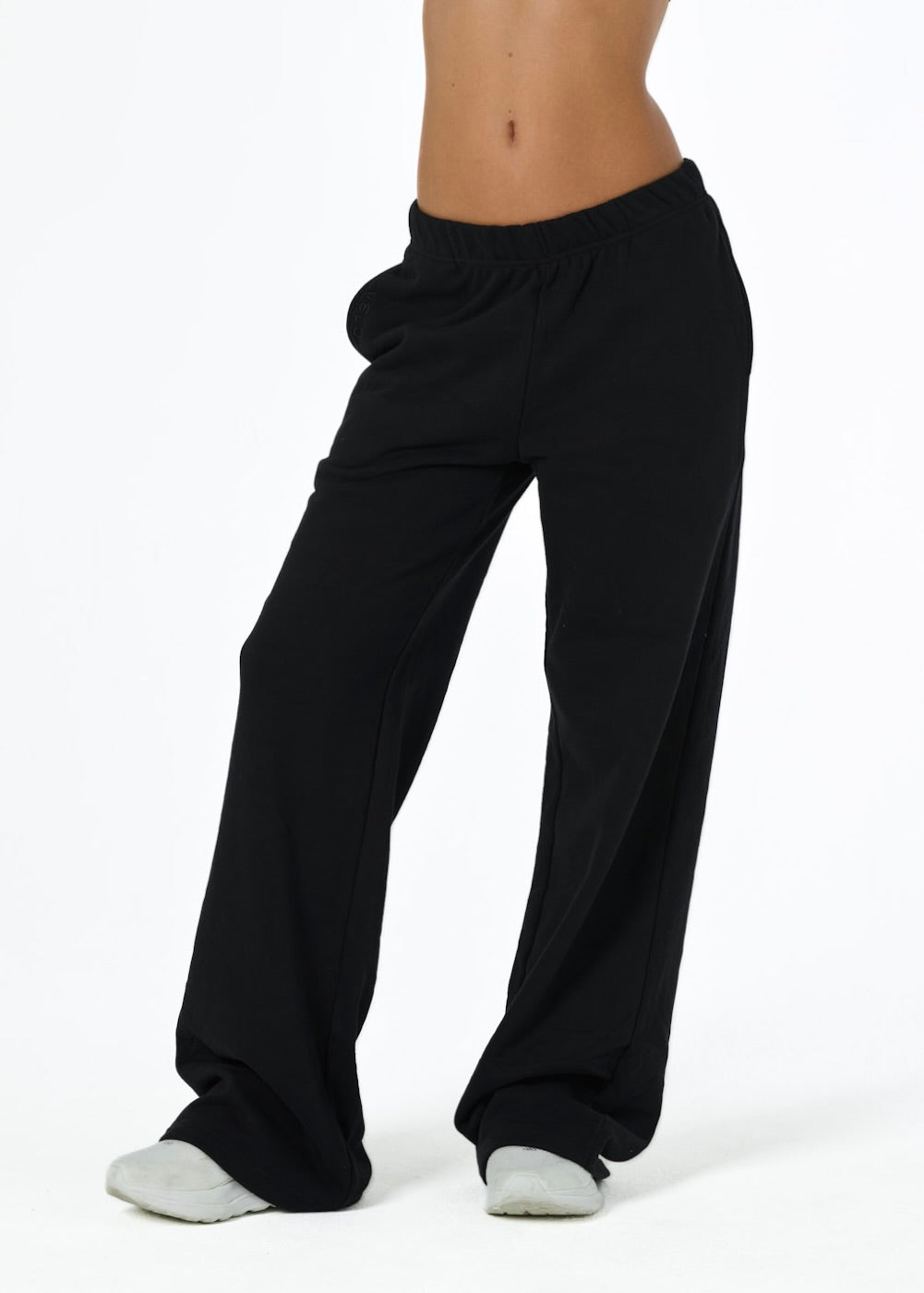COMFORT TRACK PANTS - BLACK