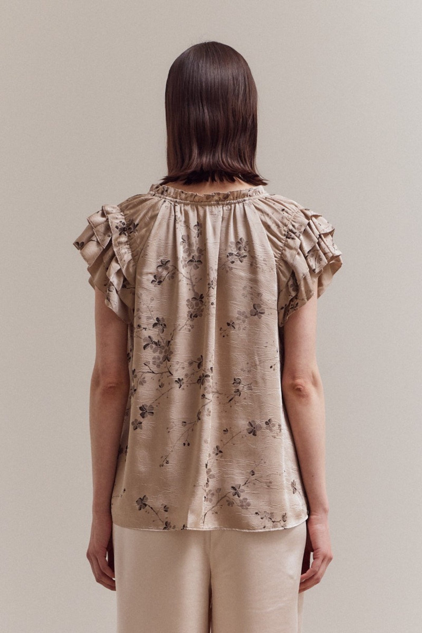 EVIE RUFFLE SATIN TOP