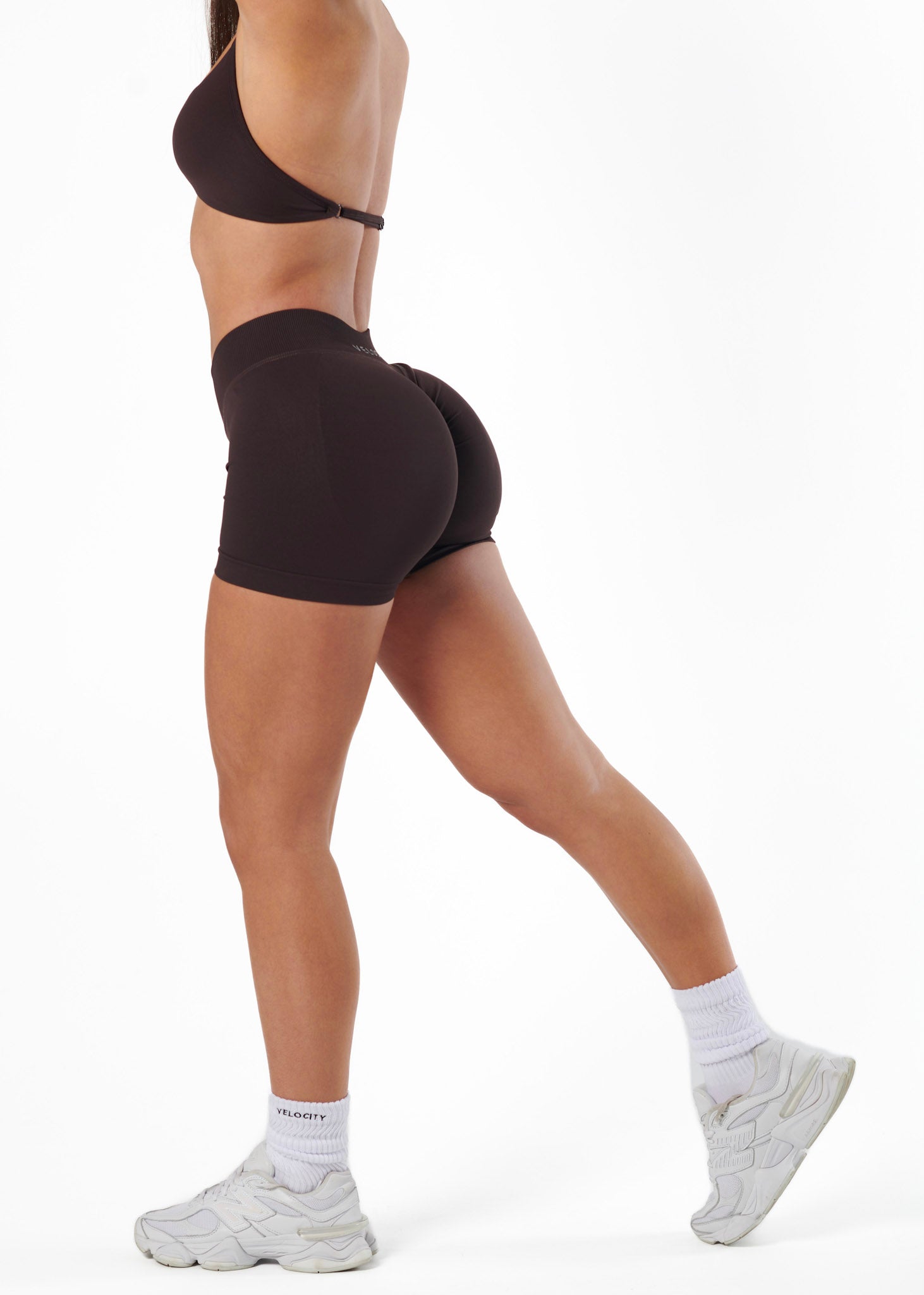 SIGNATURE SCRUNCH SHORTS MINI - ESPRESSO