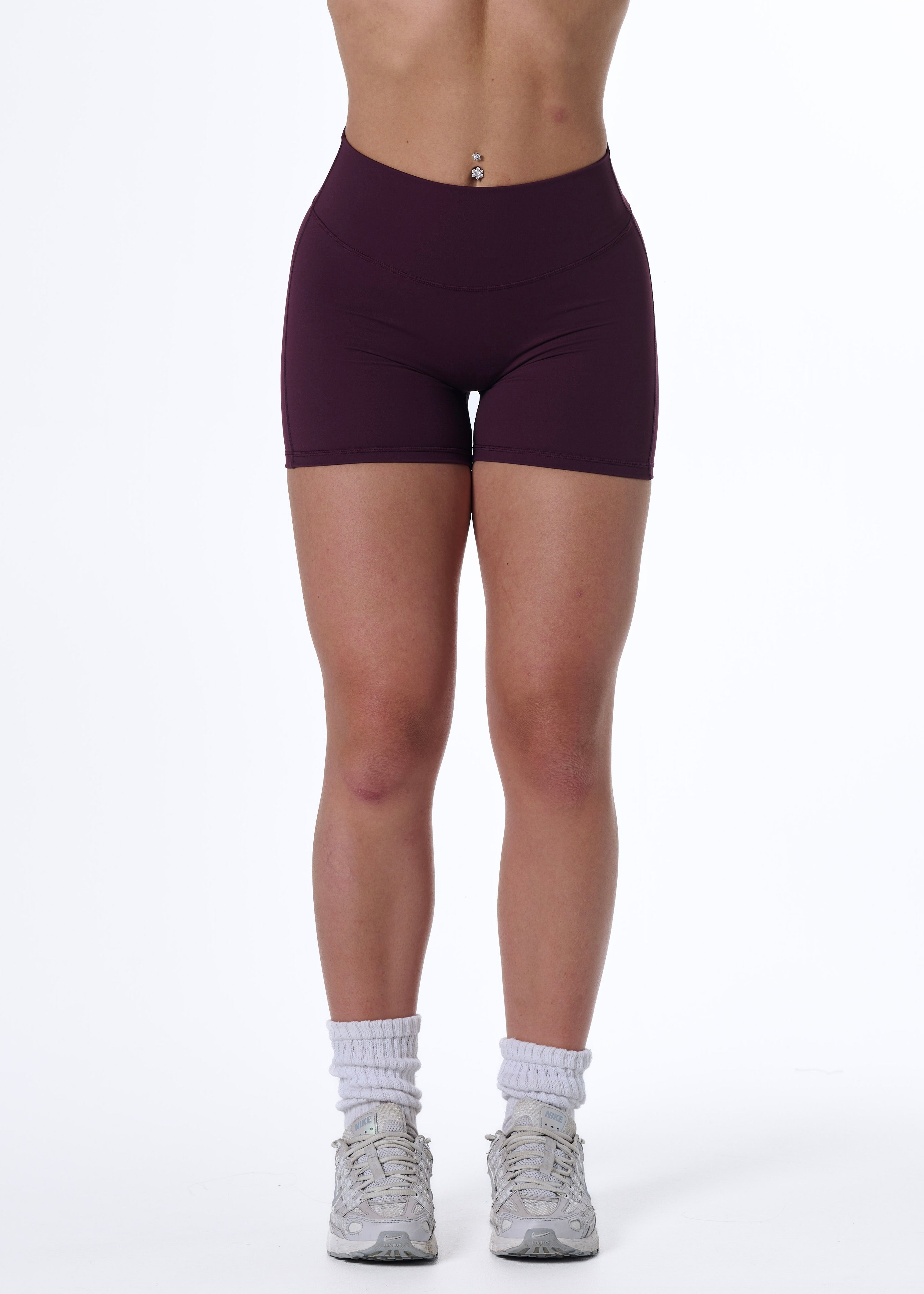 FORM SHORTS - PLUM