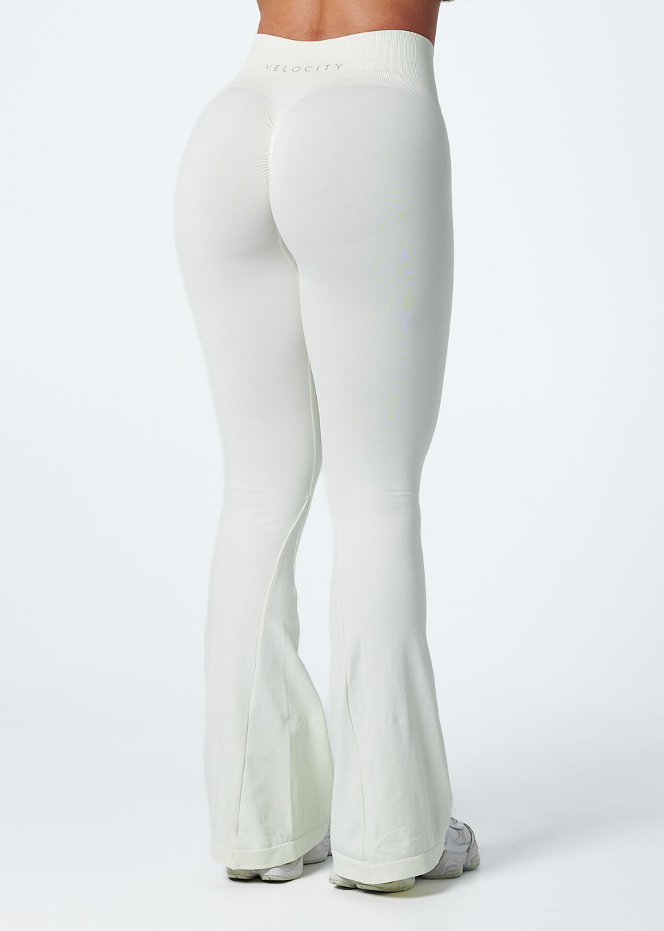SIGNATURE SCRUNCH FLARES  - VANILLA