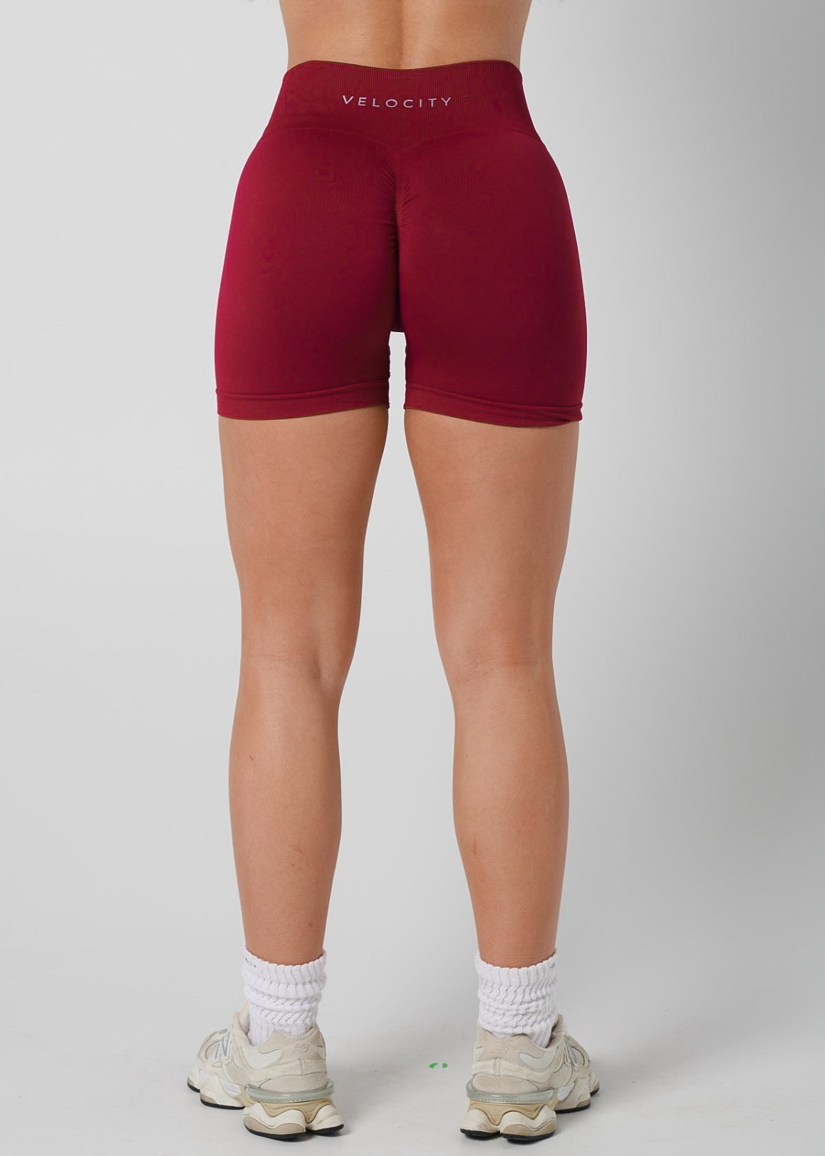SIGNATURE SCRUNCH SHORTS - CHILLI