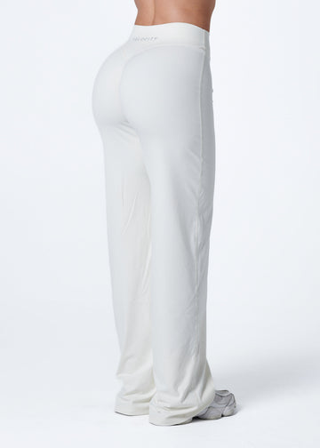FORM STRAIGHT LEG PANTS - VANILLA