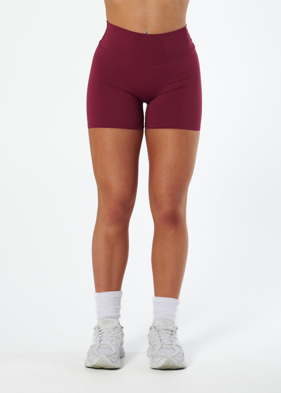 SERENE INVISIBLE SCRUNCH SHORTS - CRANBERRY