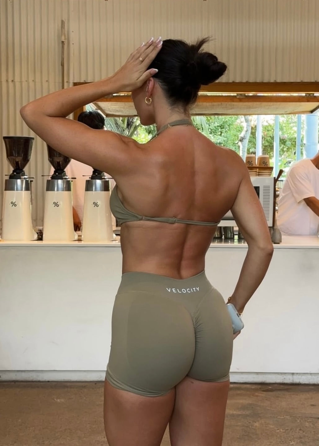 SIGNATURE SCRUNCH SHORTS MINI - MATCHA