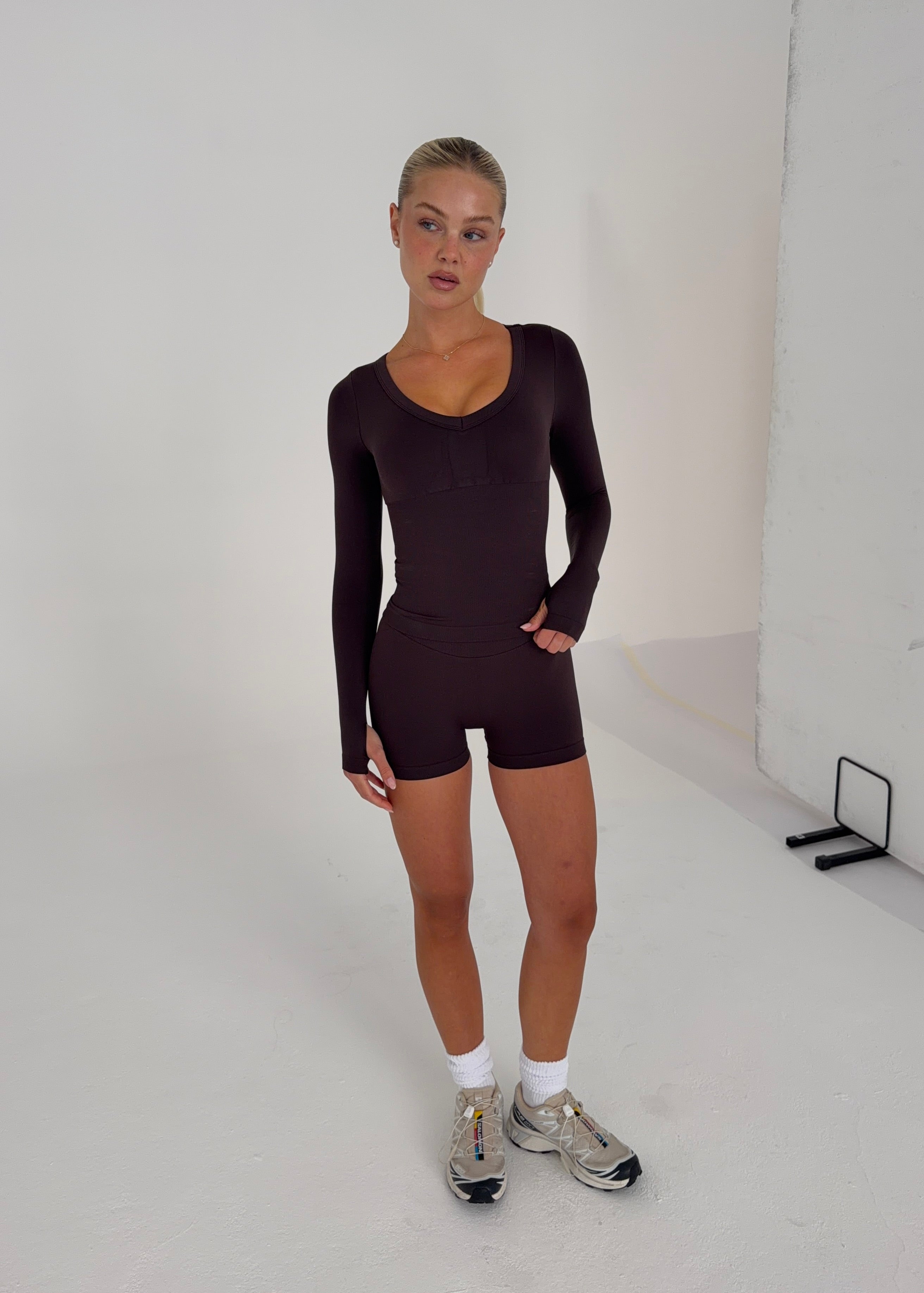 SIGNATURE LONG SLEEVE - ESPRESSO