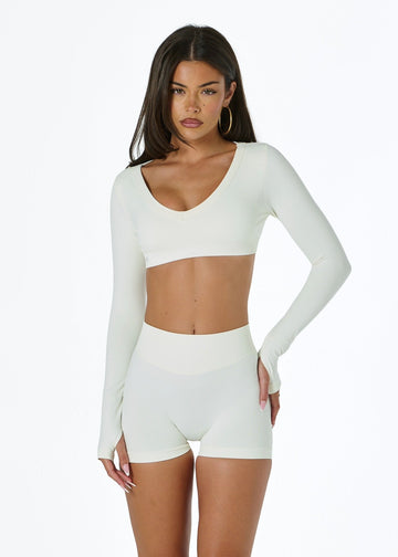 SIGNATURE CROP LONG SLEEVE - VANILLA