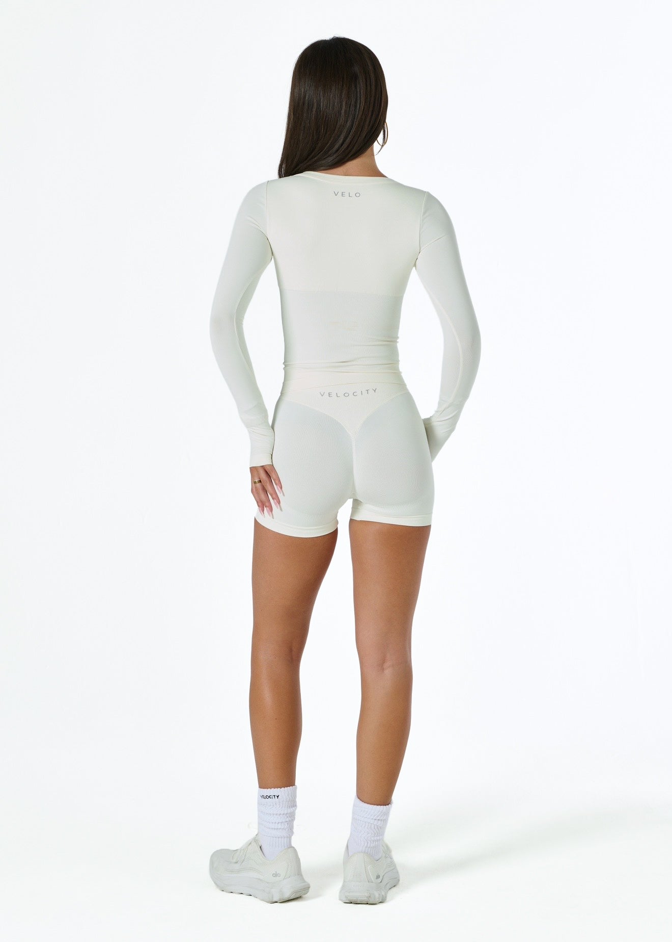 SIGNATURE LONG SLEEVE - VANILLA