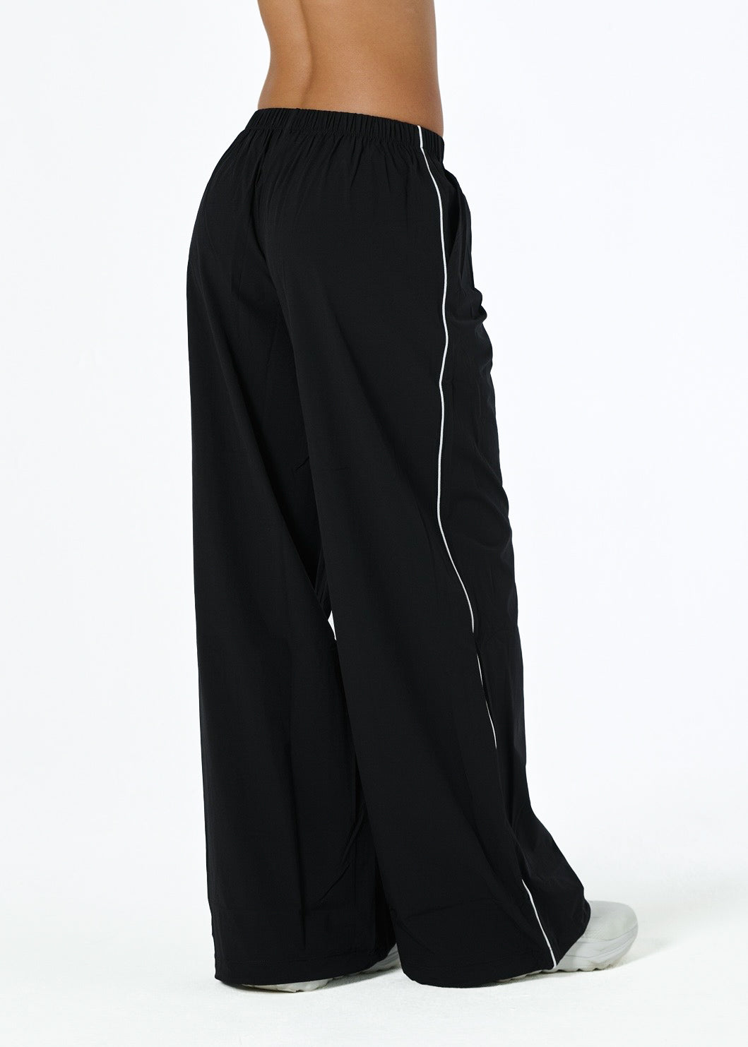 CARGO PANTS - BLACK