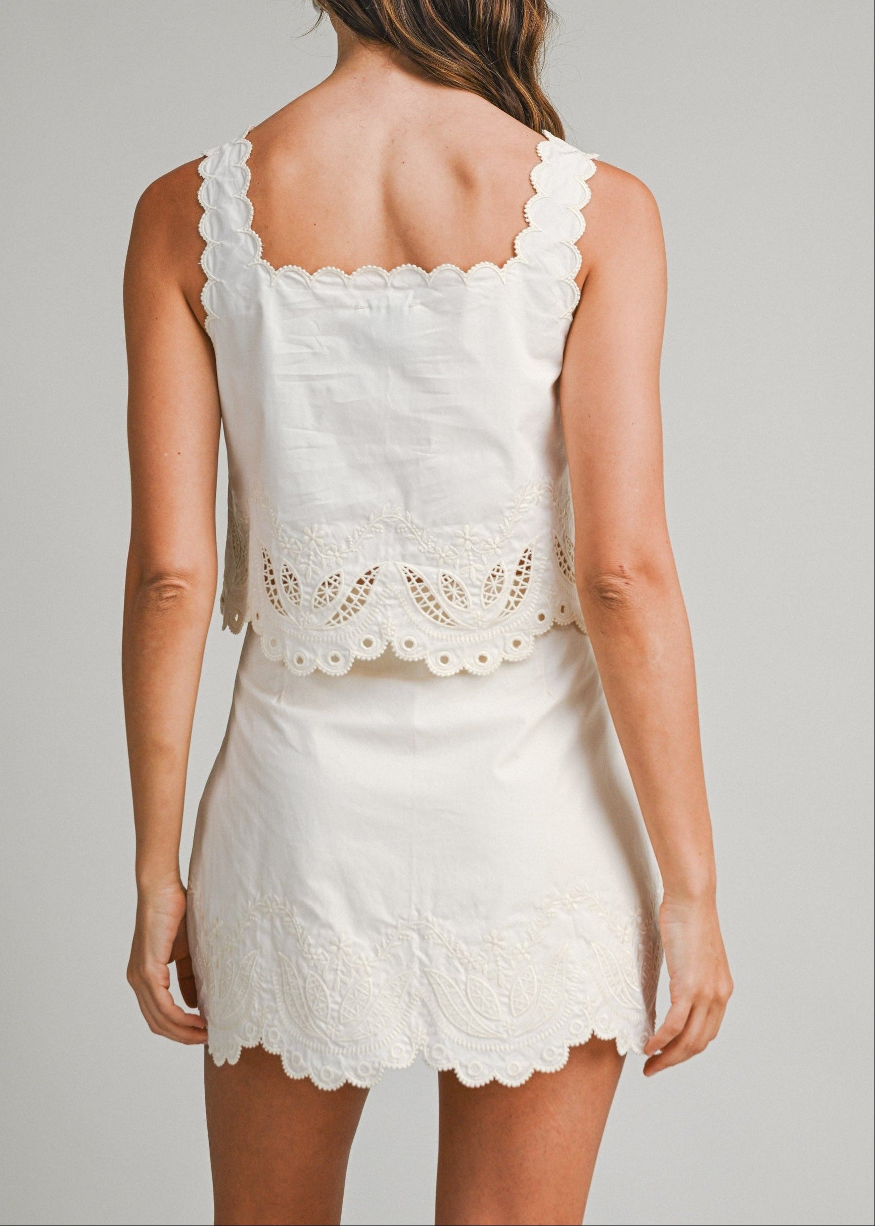 GEMMA EMBROIDERED CROP TOP