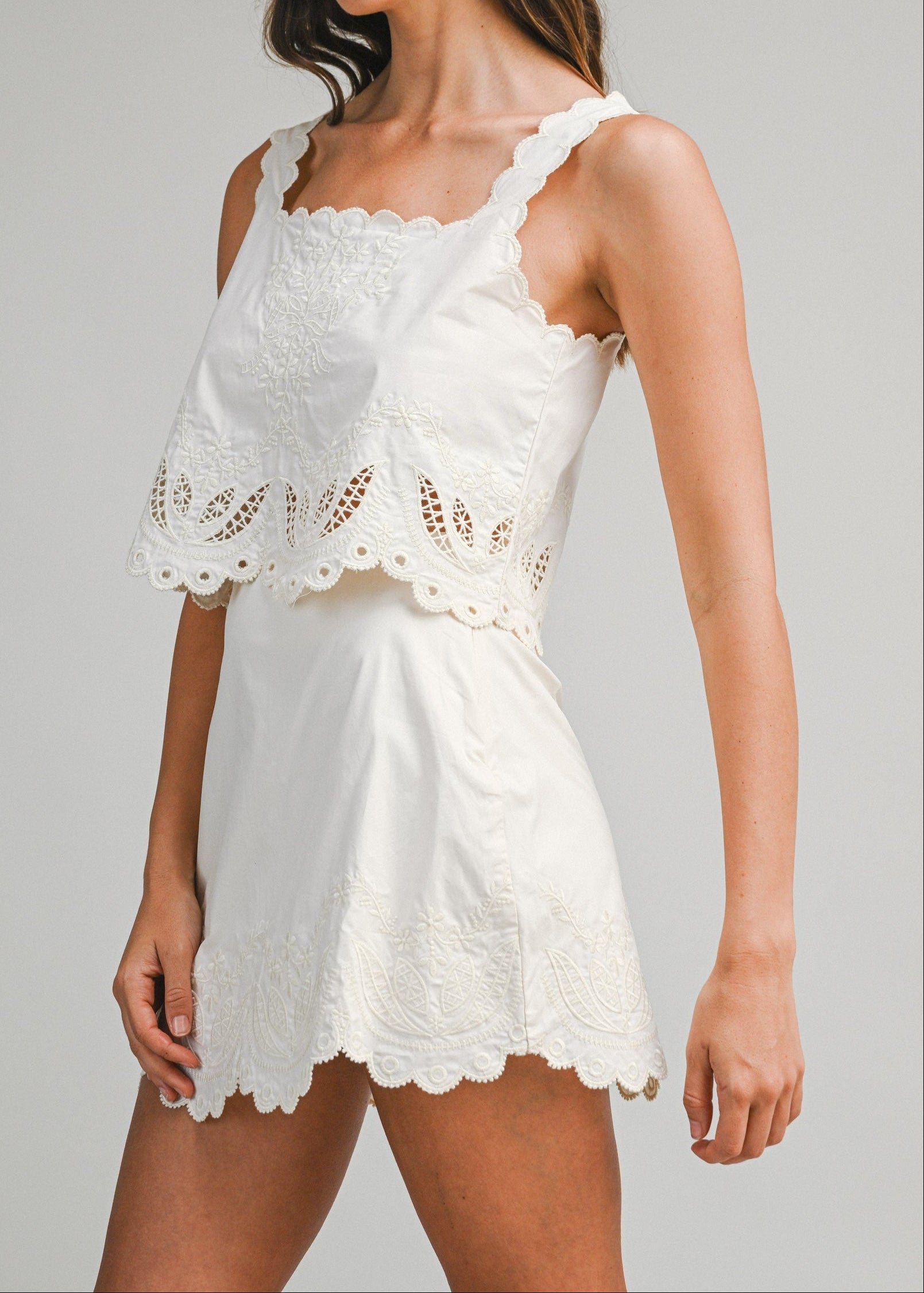 GEMMA EMBROIDERED CROP TOP