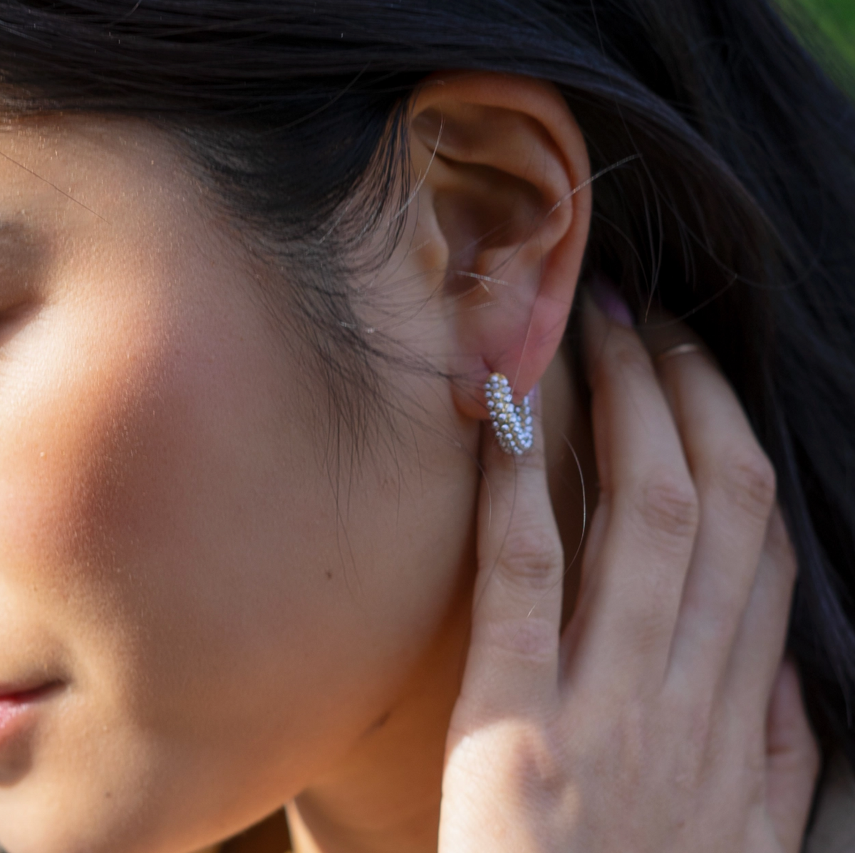 Pearl Mini Dot Hoops