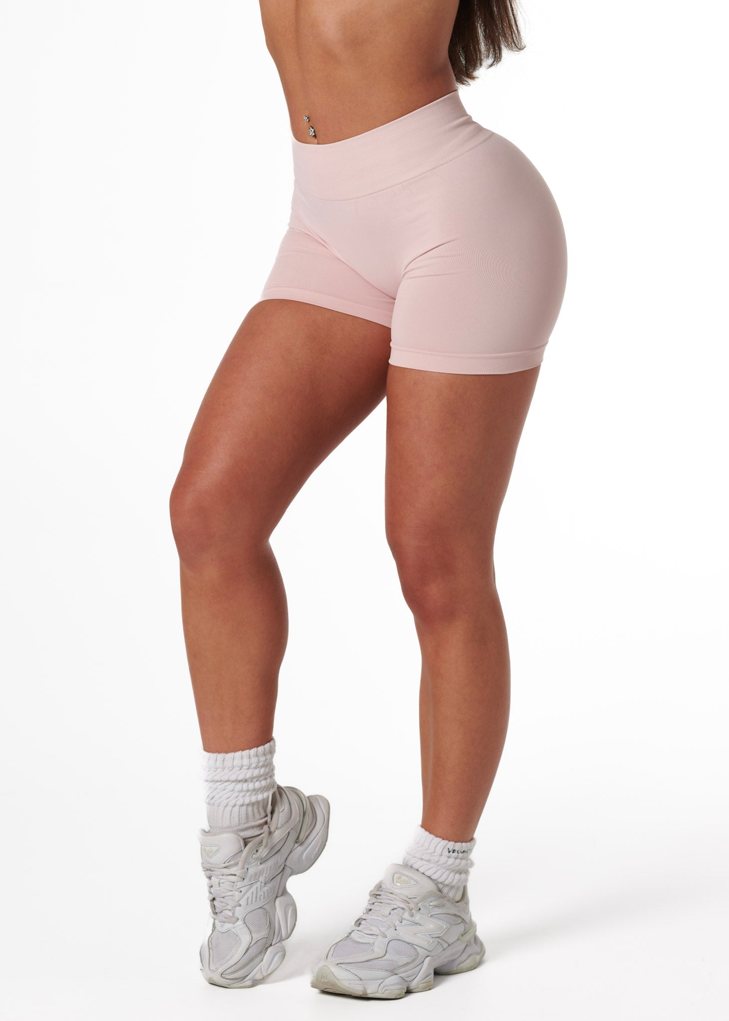 SILHOUETTE SCRUNCH SHORTS - BLUSH