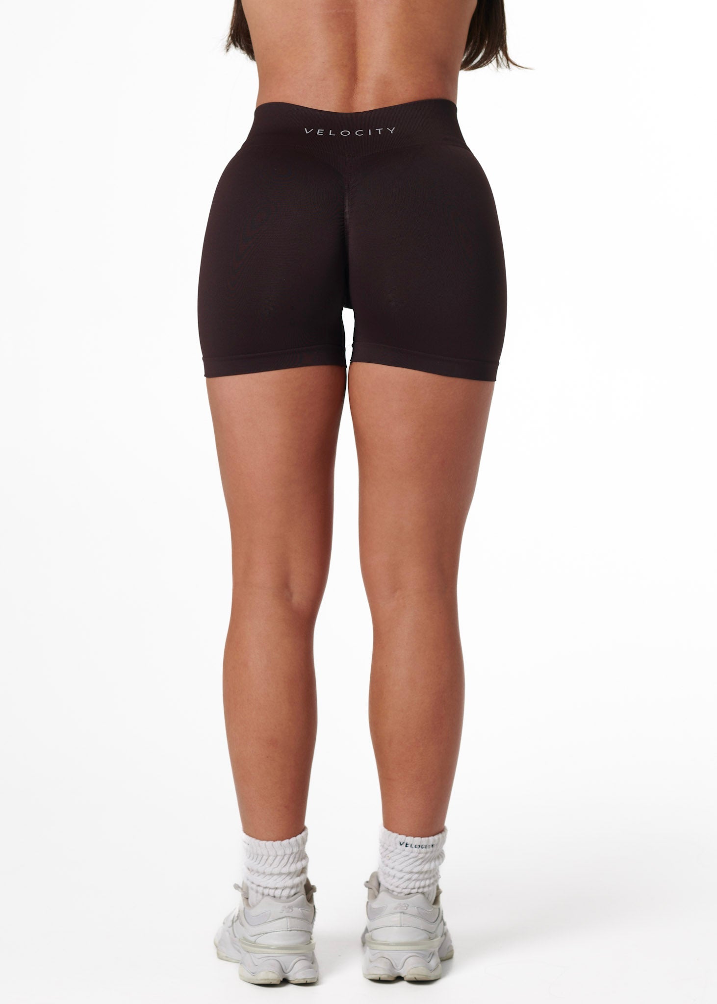 SILHOUETTE SCRUNCH SHORTS - ESPRESSO