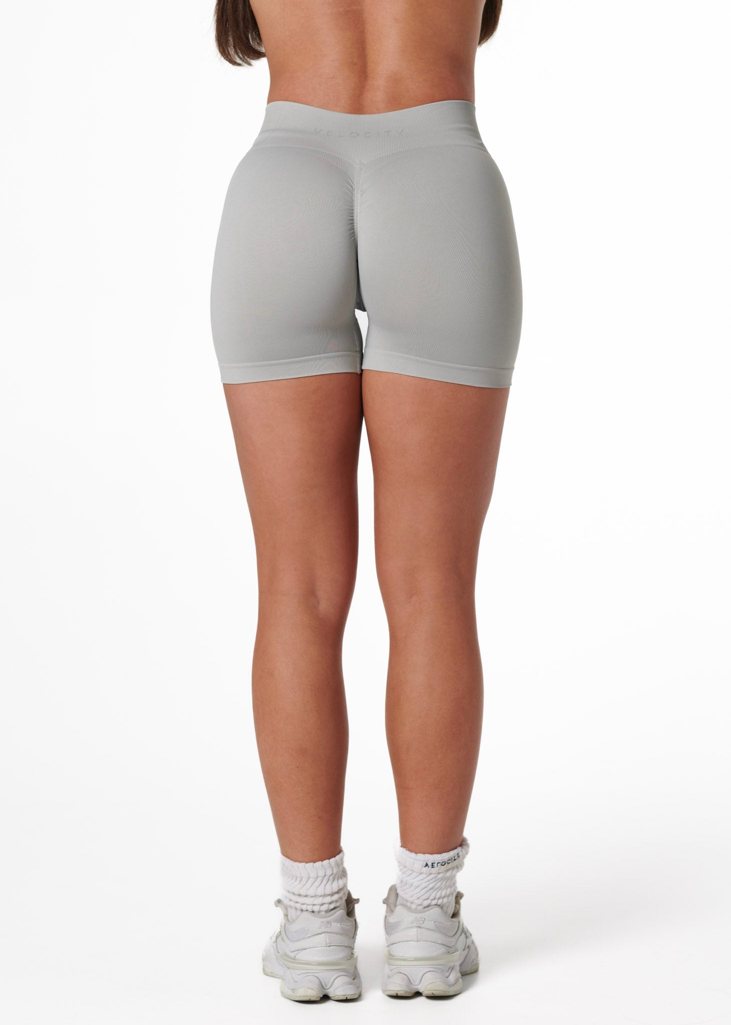 SILHOUETTE SCRUNCH SHORTS - FROST