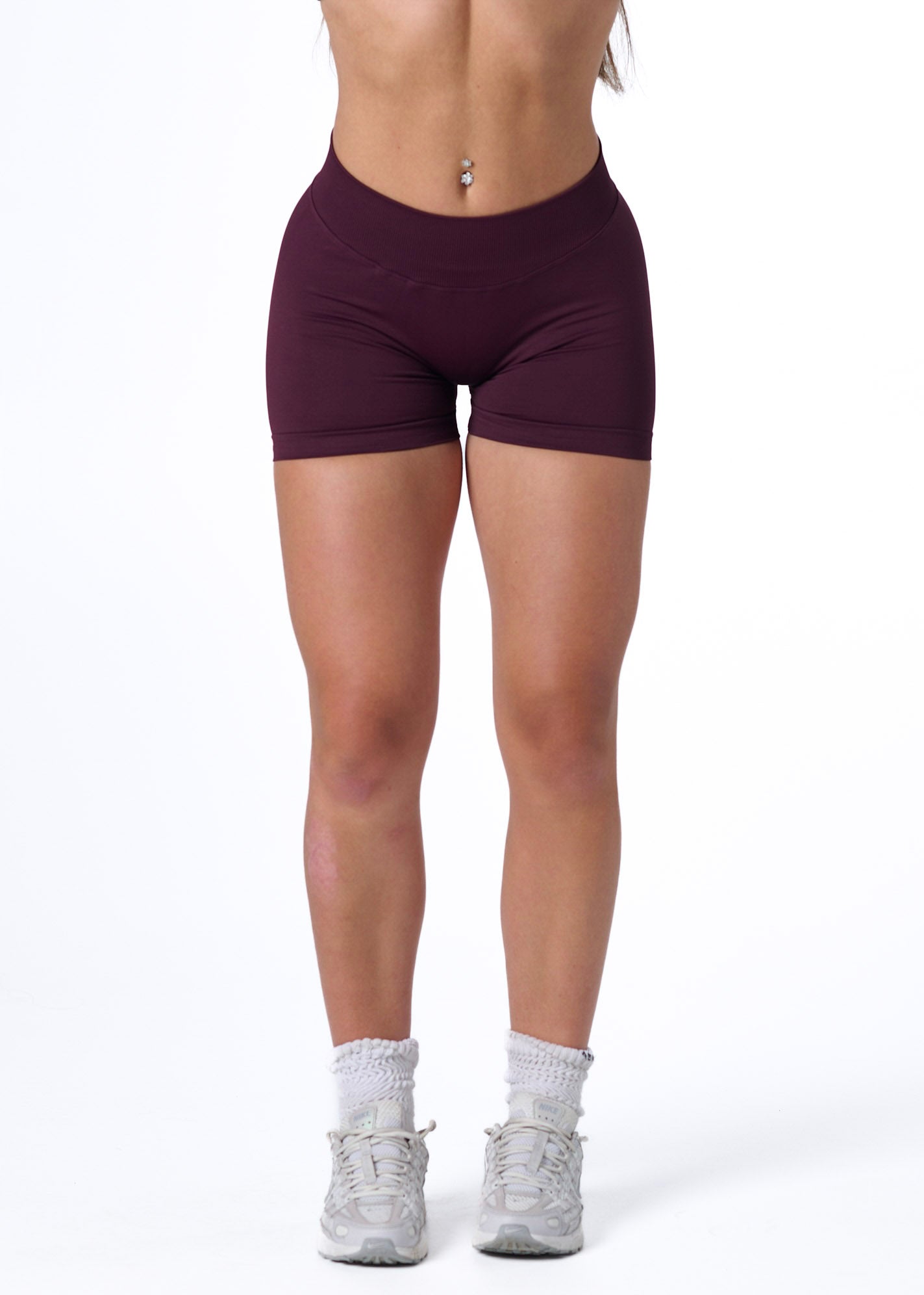 SIGNATURE SCRUNCH SHORTS MINI - PLUM