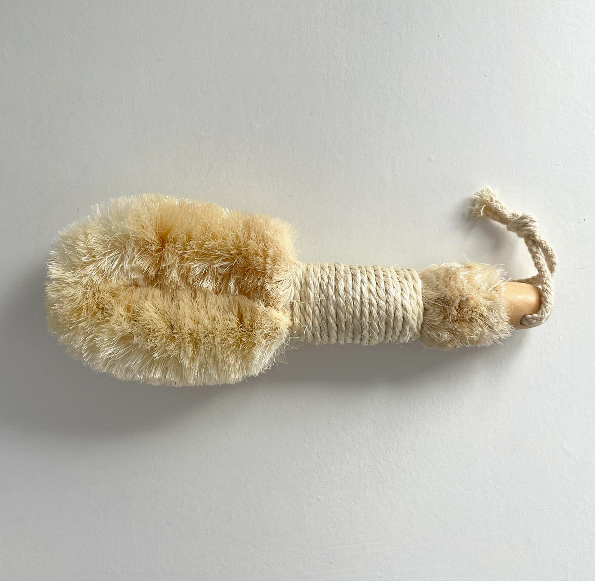Natural Eco Sisal 9 Dry Body Brush with Wood Handle