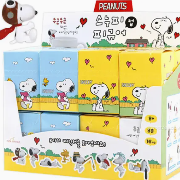 Peanuts Snoopy Cup Figure ¨C Blind Box