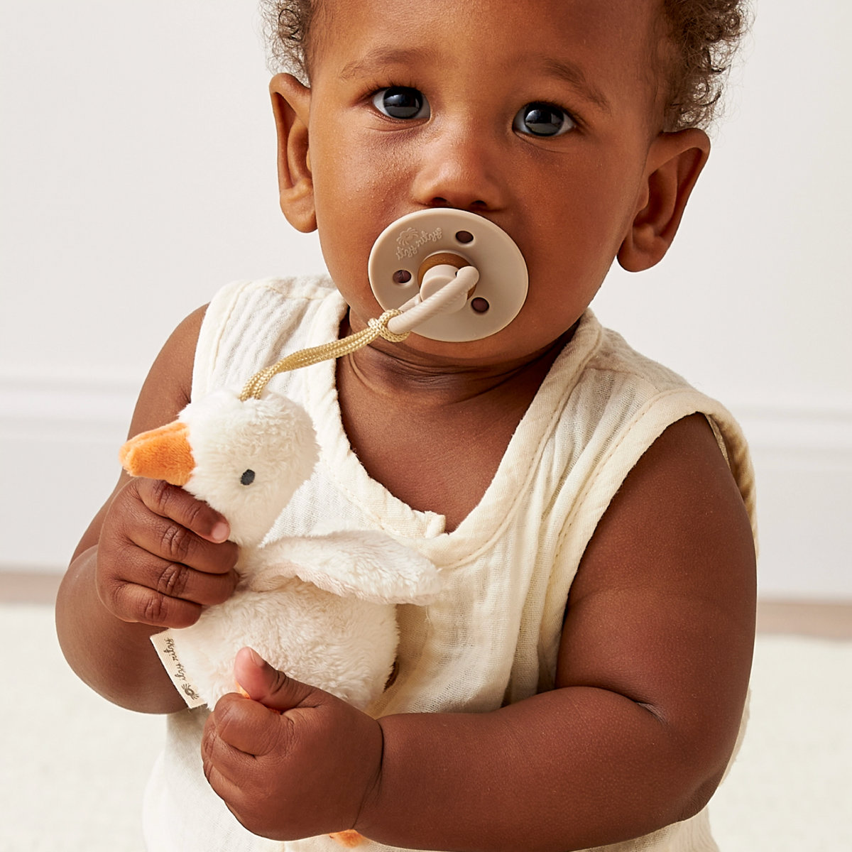 Pal Natural Rubber Pacifier & Plush Goose